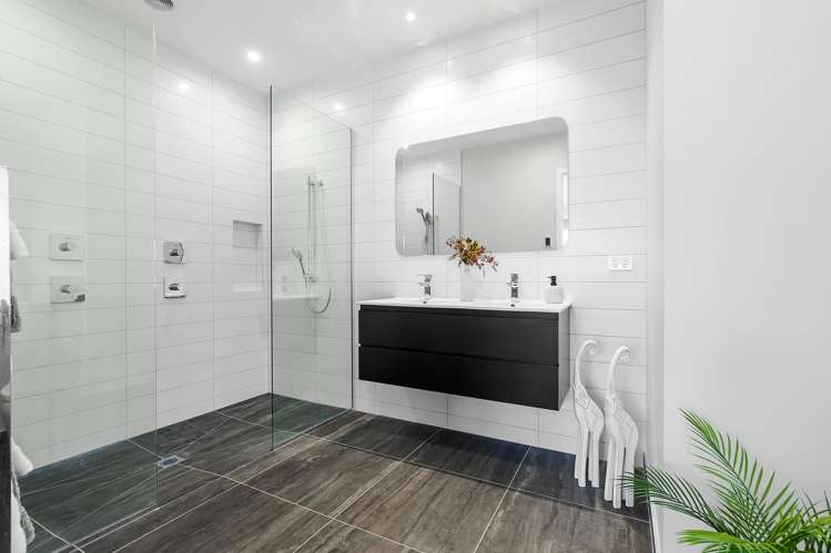 83 Whare Marama Drive Leamington_15