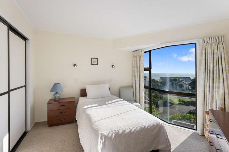 18 Ara Kuaka Waikanae Beach_18