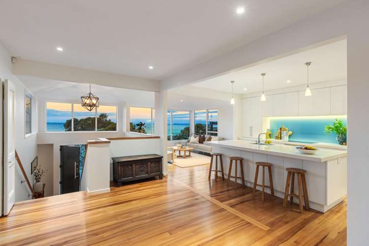 25 Whitby Crescent Mairangi Bay_26