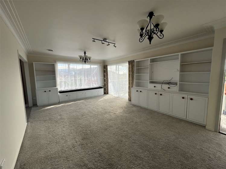 424 Old Te Atatu Road Te Atatu Peninsula_1