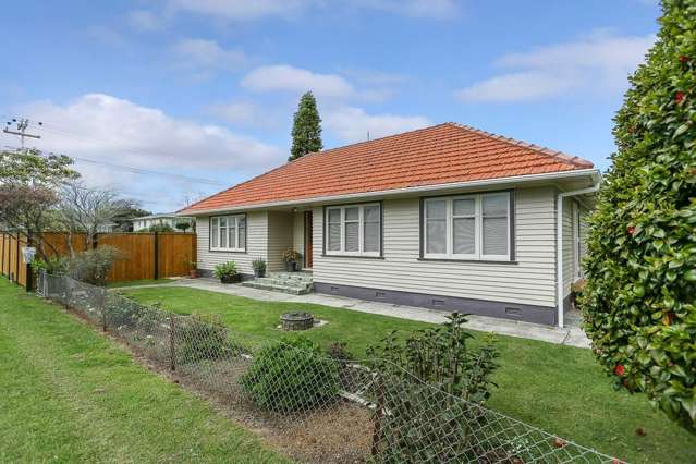 64 Taikata Road Te Atatu Peninsula_1