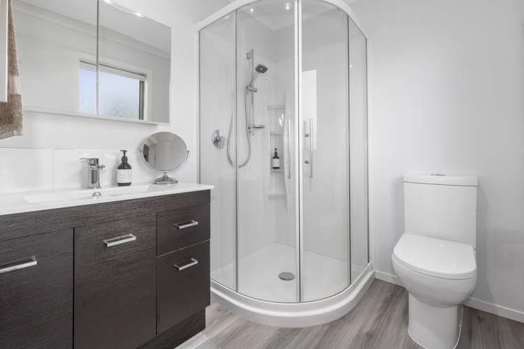 21 Okarito Avenue Levin_13