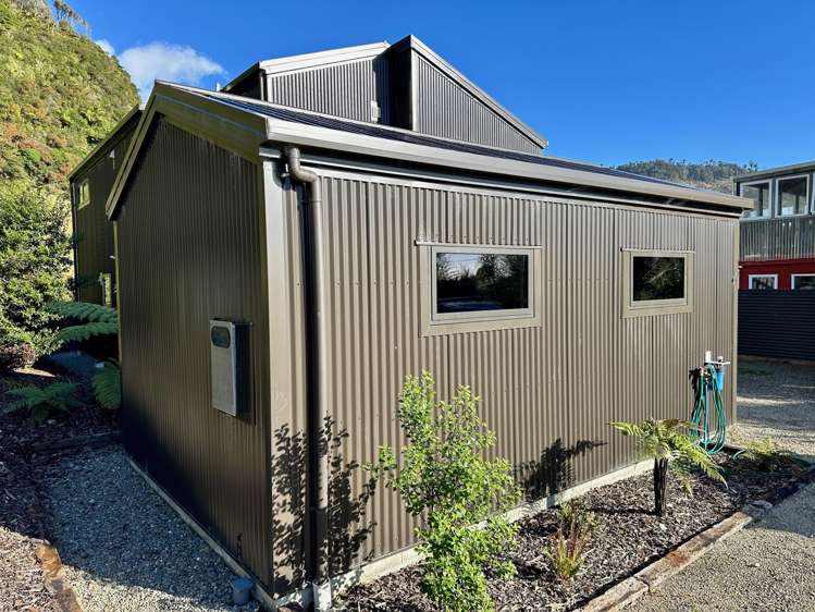 4 Horncastle Crescent Little Wanganui_22