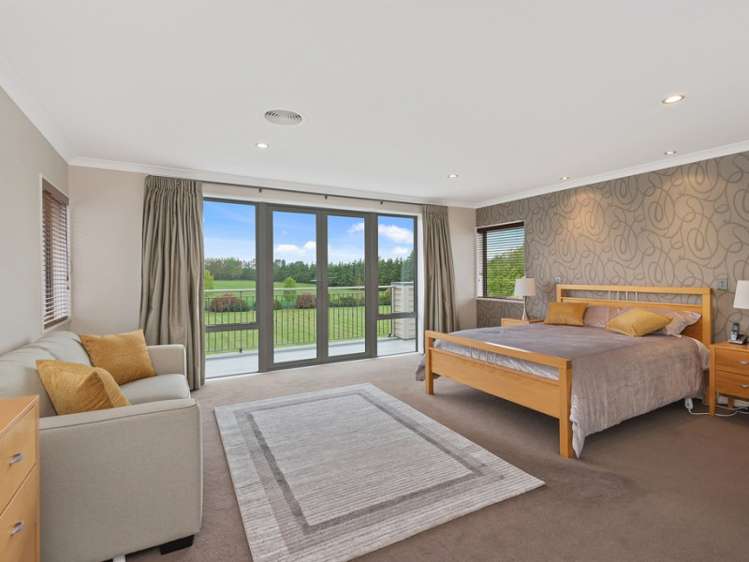 166 Halkett Road West Melton_17