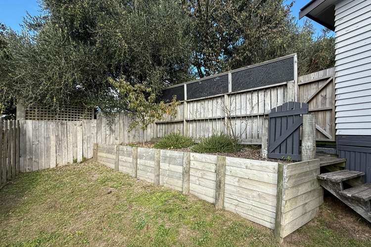 2/8 Hinemoa Avenue Taupo_18