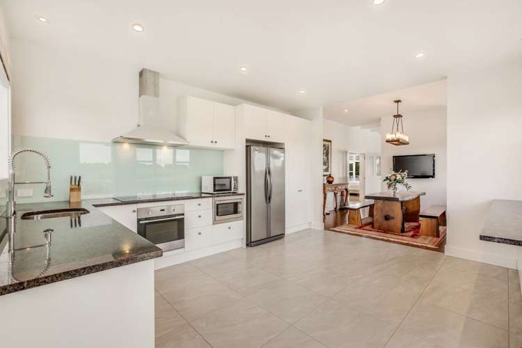 241 Irwin Road Kingseat_5