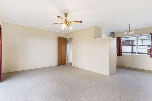 2/57 Moana Avenue One Tree Hill_4