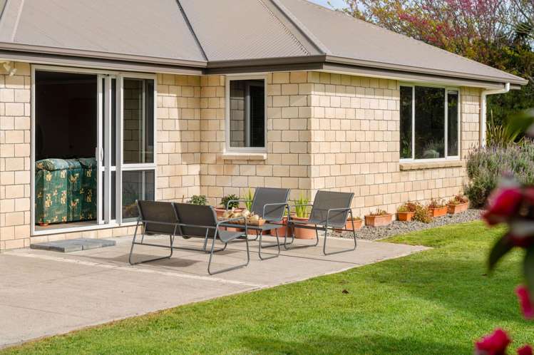 186b Holland Road Puketaha_13