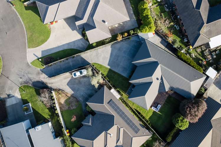 5 Ashington Grove Huntington_19