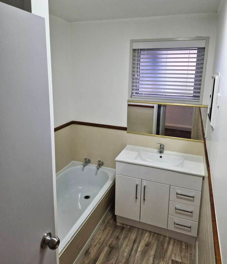 79 Hall Street Cobden_16