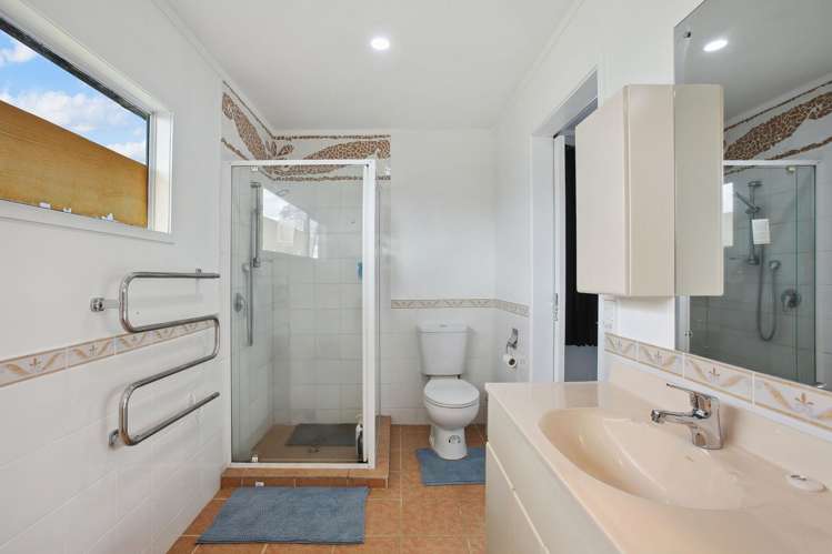 9 Newham Place Henderson_34