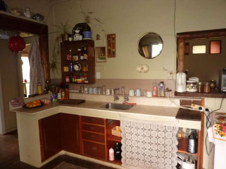 6 Newcastle Street Waimangaroa_12