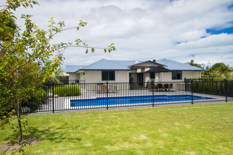 14 Pohutukawa Grove Lytton West_23