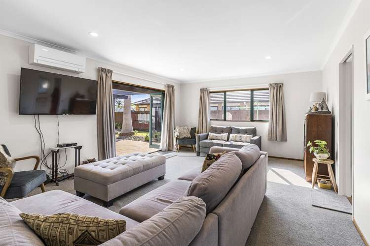 42 Bahamas Key Papamoa_12