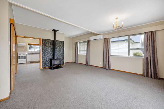 11 Grant Vc Street Hawera_2