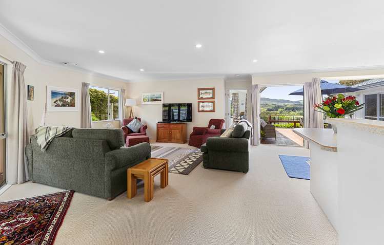 23 Samwell Drive Whitby_22