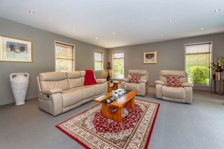 52 Allin Drive Waikuku Beach_13