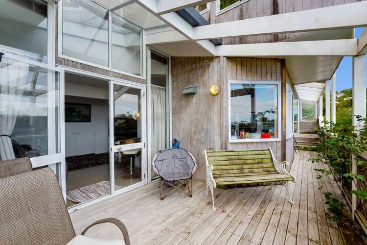 1/57a Woodlands Crescent Browns Bay_11