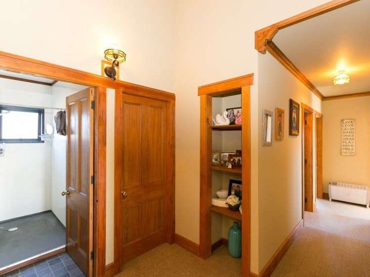 5881 Mountain Road Normanby_24