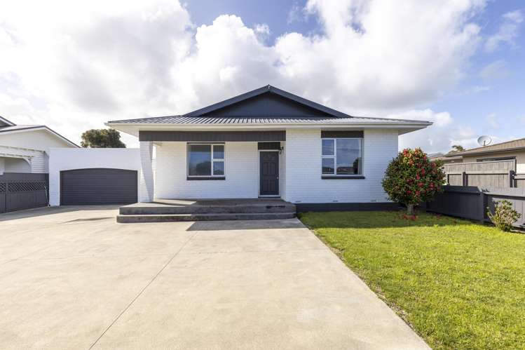 27 Tukapa Street Westown_24
