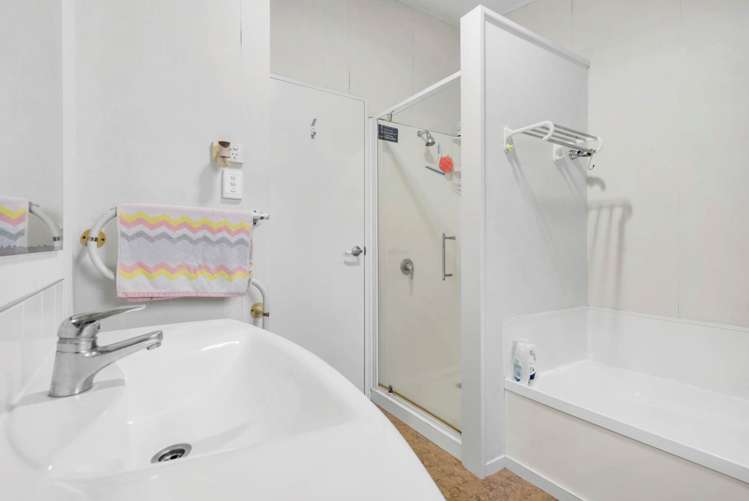 55 Leybourne Circle Glen Innes_11