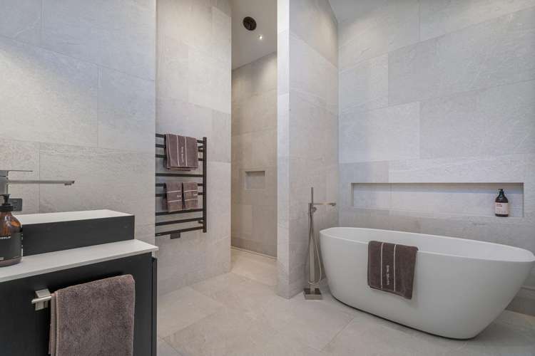 112 Ti Kouka Crescent Matarangi_32