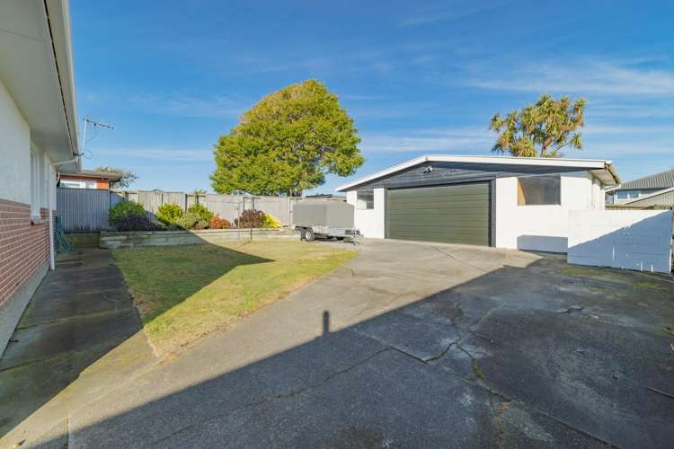 25 Lake Terrace Road Burwood_16