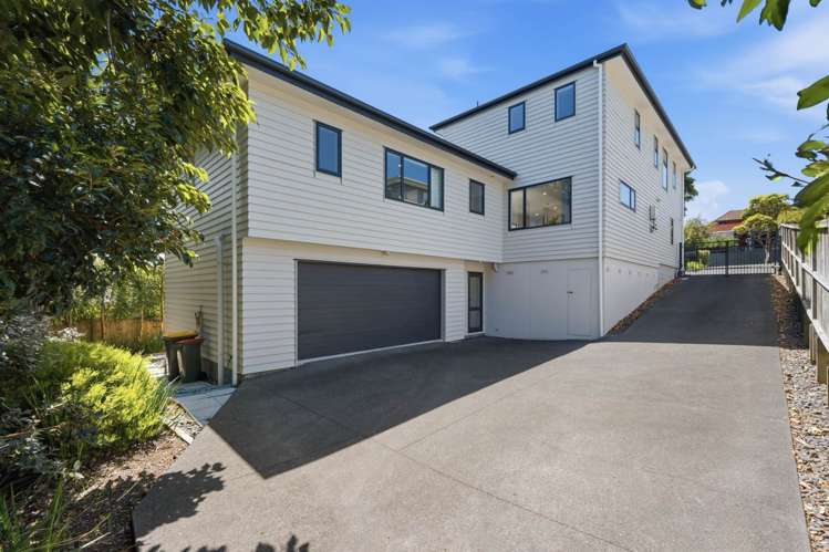 18 Newport Place Forrest Hill_27