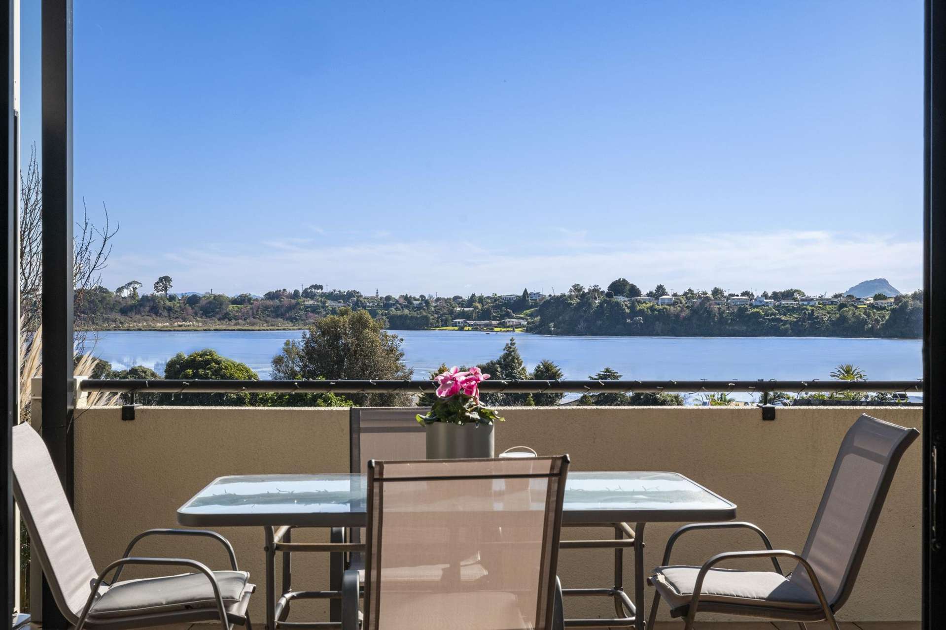 8 Lorrigan Way Welcome Bay_0