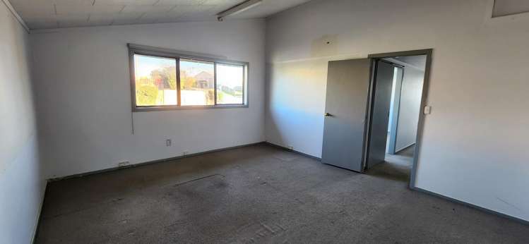 Unit 1, 2/29 Firth Street Drury_4