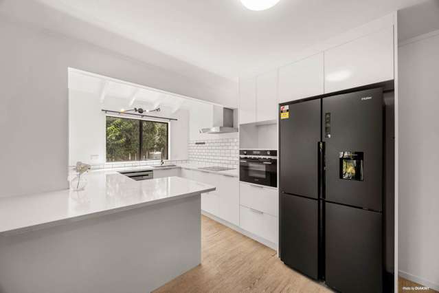 2/16 Moxham Grove Massey_1