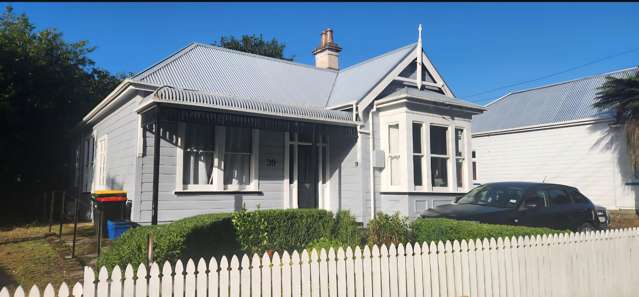Furnished warm house