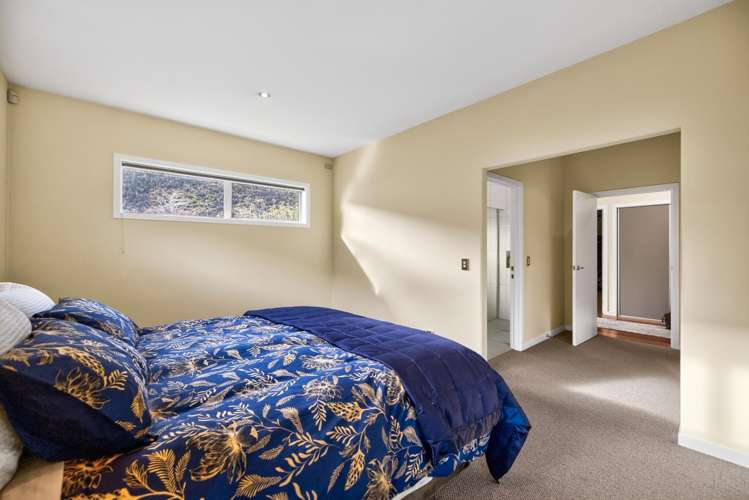 7 Innes Place Arrowtown_15