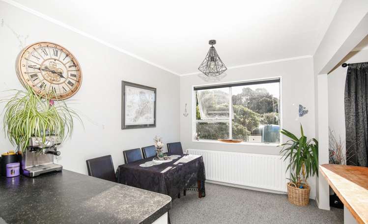 9 Kowhai Lane Halfmoon Bay_12