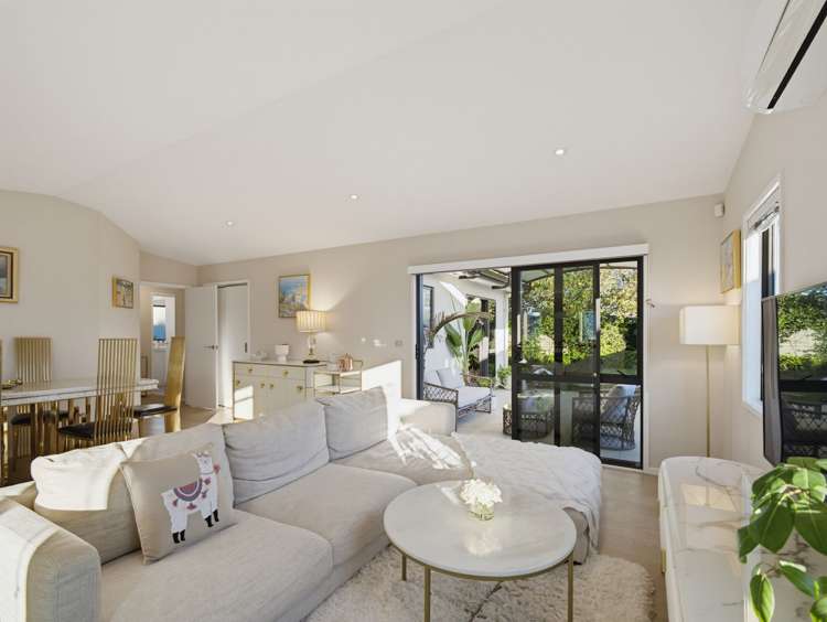 4 Drake Crescent Awatoto_7