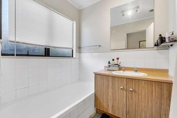 6/70a Woodglen Road Glen Eden_4