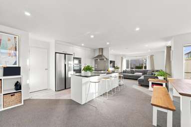 5 Treestump Road_2