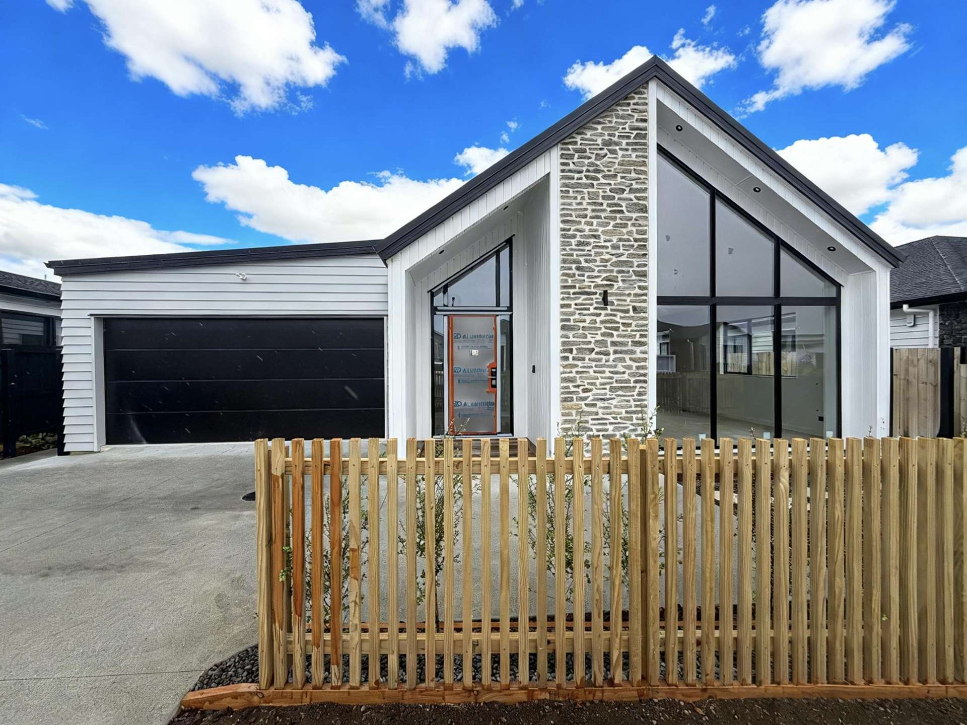 9 Tipu Crescent Milldale_0