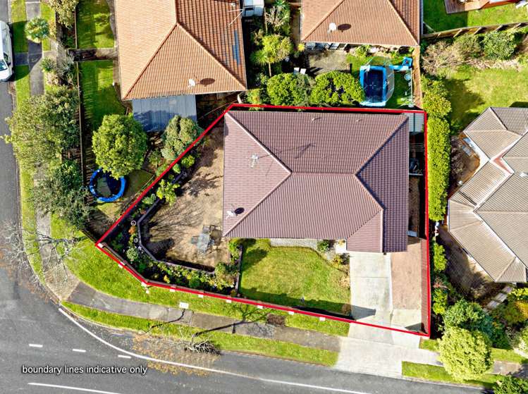 1/2 Channing Crescent Botany Downs_19