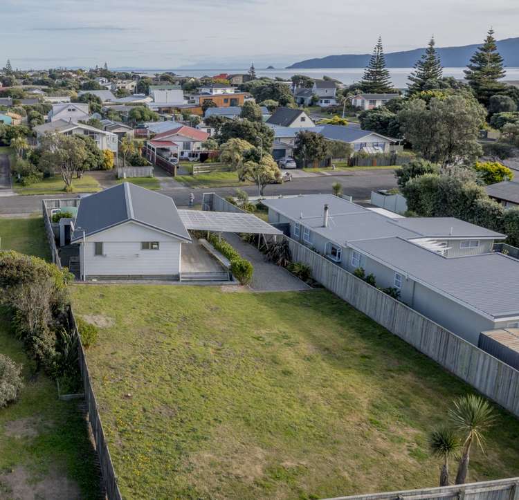 7 Eruini Street Waikanae Beach_5