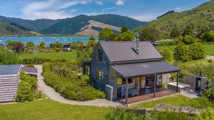 9e Lady Cobham Grove Anakiwa and Surrounds_23