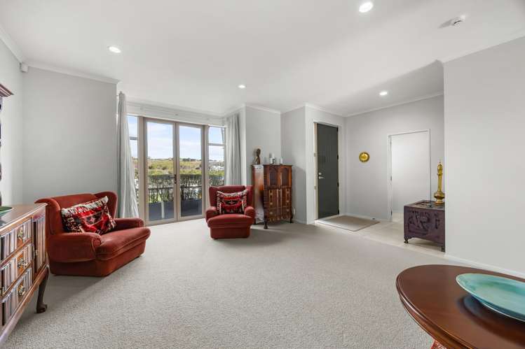 3 Tephra Boulevard Stonefields_14