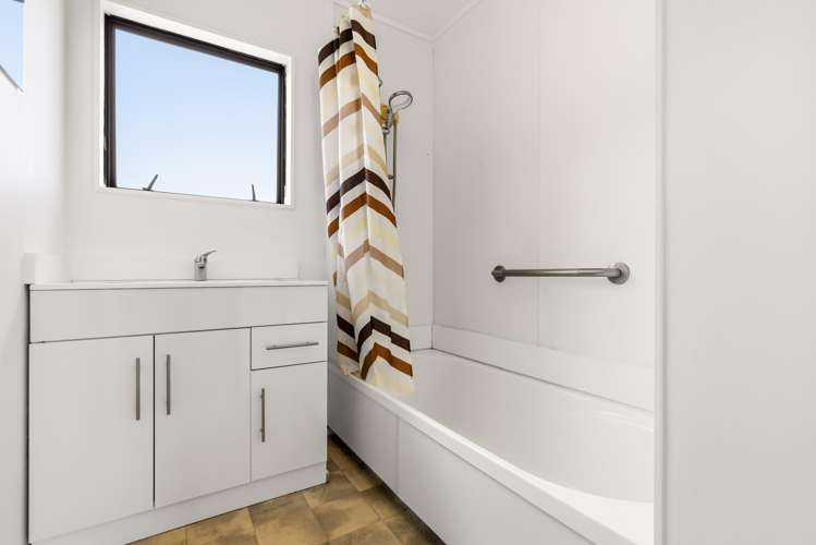 55b Arthur Crescent Hilltop_24