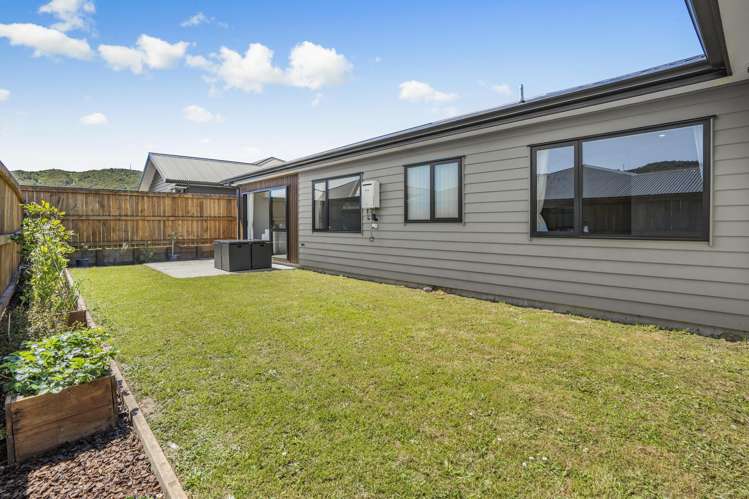29 Brian Hughes Road Wainuiomata_17