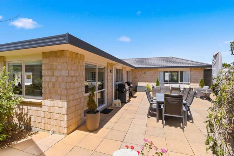 10 Barrett Drive Waikanae Beach_17