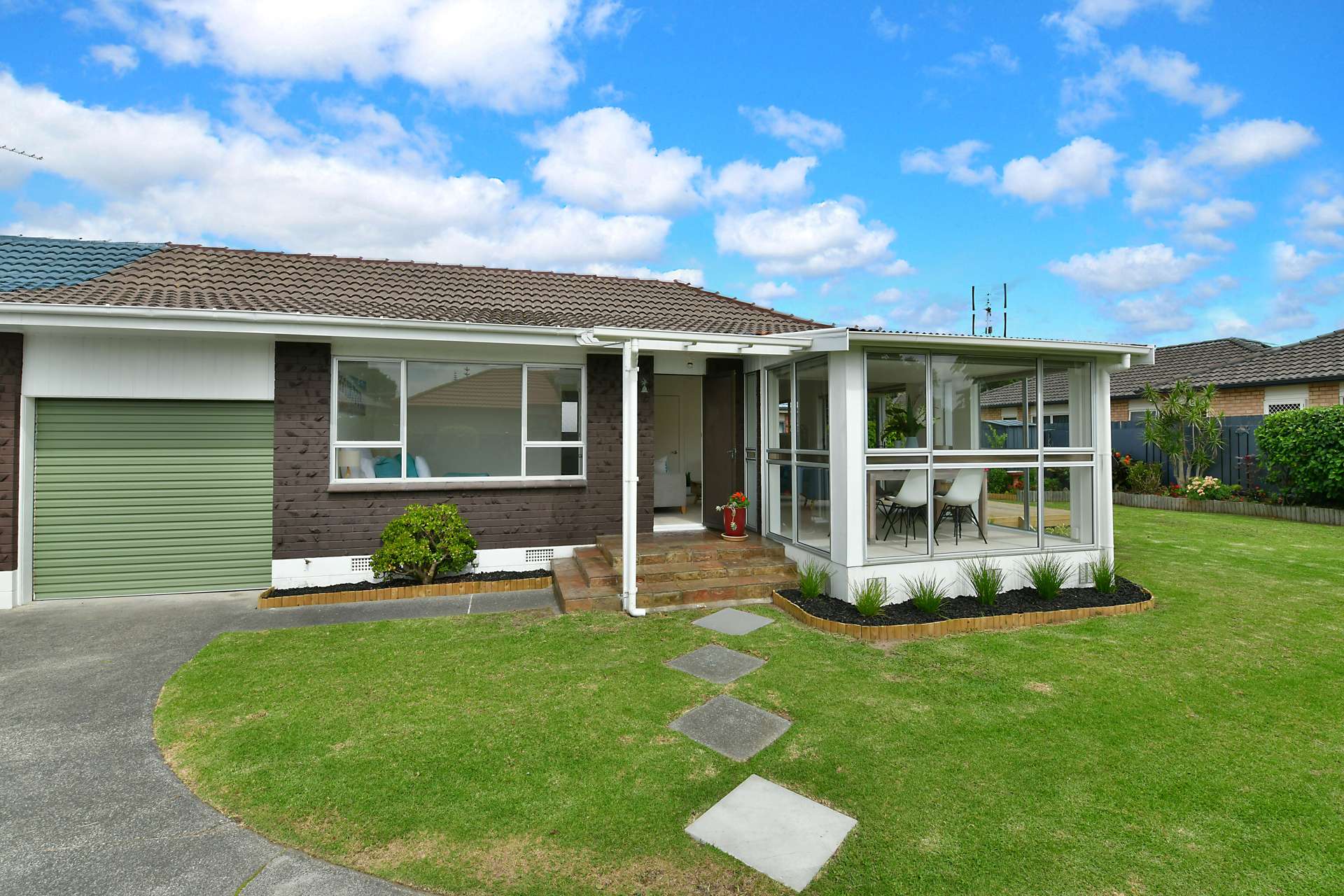 2/36 Centreway Road Orewa_0