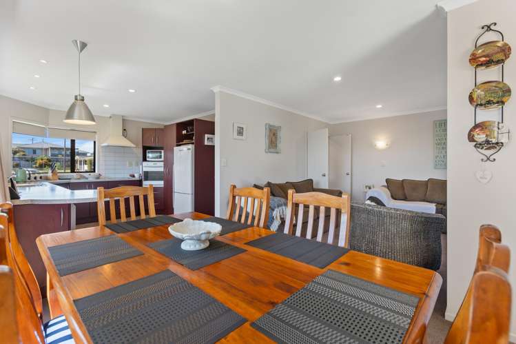 9 Bandon Grove Bell Block_9