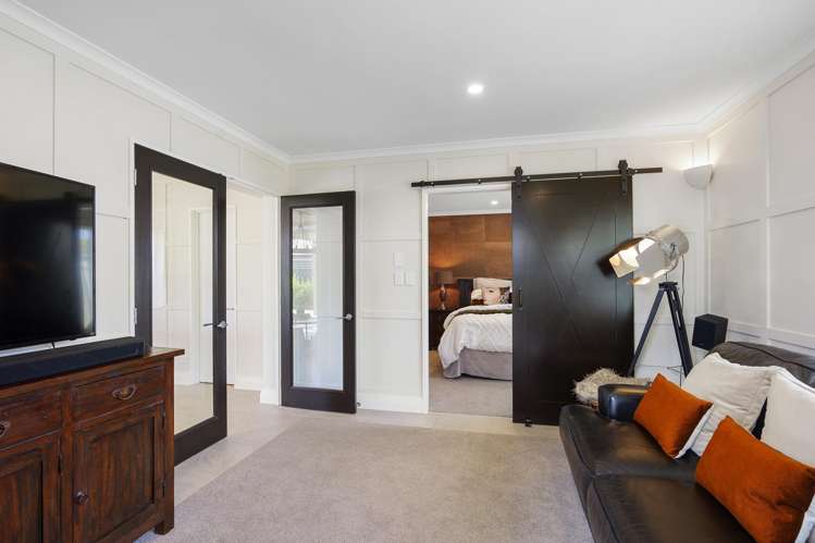 52 Broomfield Terrace Burwood_9