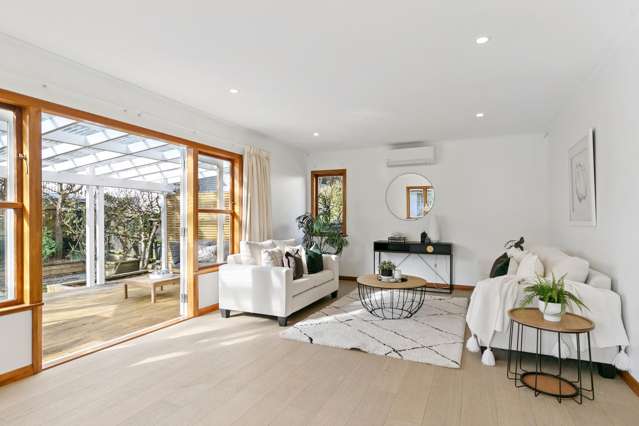 VERSATILE FAMILY LIVING IN PRIME NGAIO