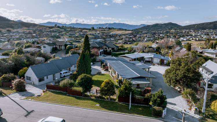 47-51 Manuka Crescent Wanaka_15